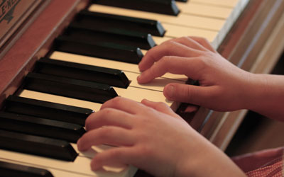 Music Lessons - Piano Lessons at Music Makers Calgary